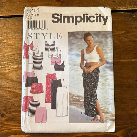 Simplicity Maxi Pencil Skirt Knit Crop Tank Shorts Sewing Pattern Uncut FF - Picture 1 of 3